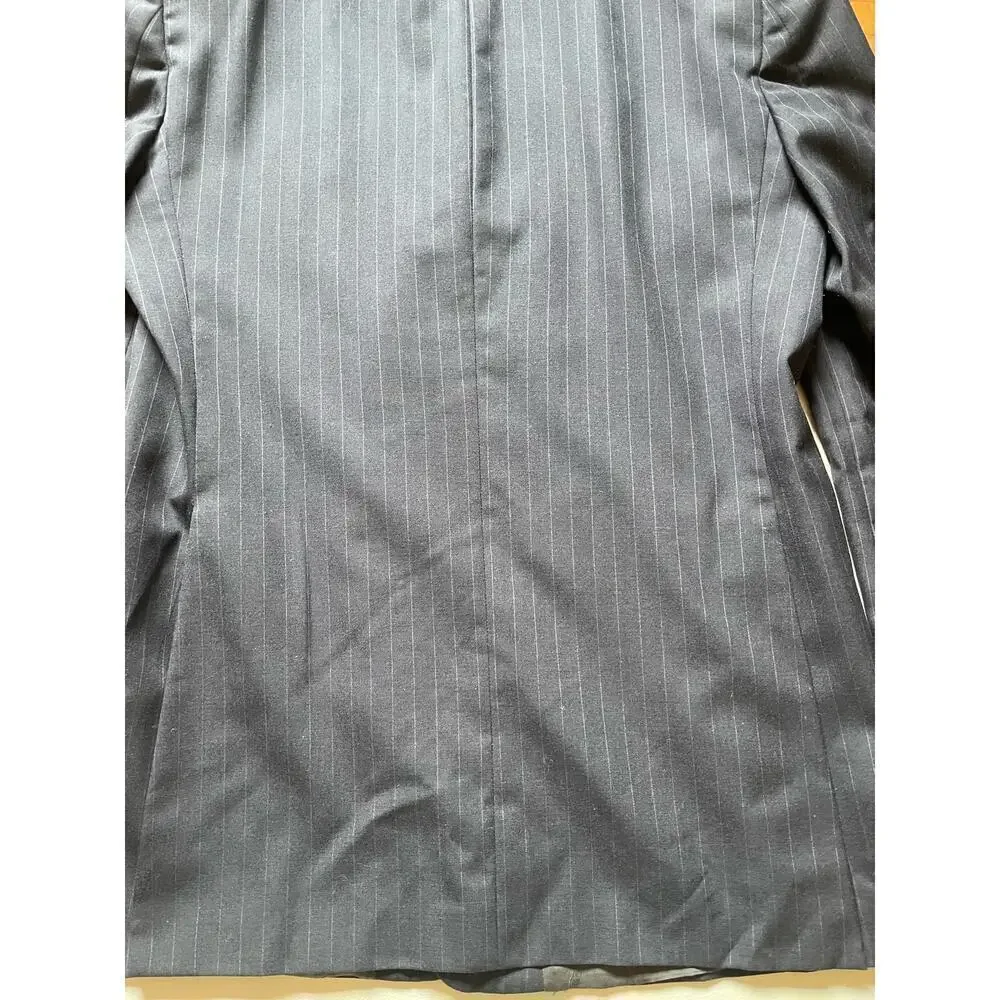 Givenchy Gentleman Vintage Navy Pinstripe Blazer • Size 44 US / 52 EU / XL 🗣